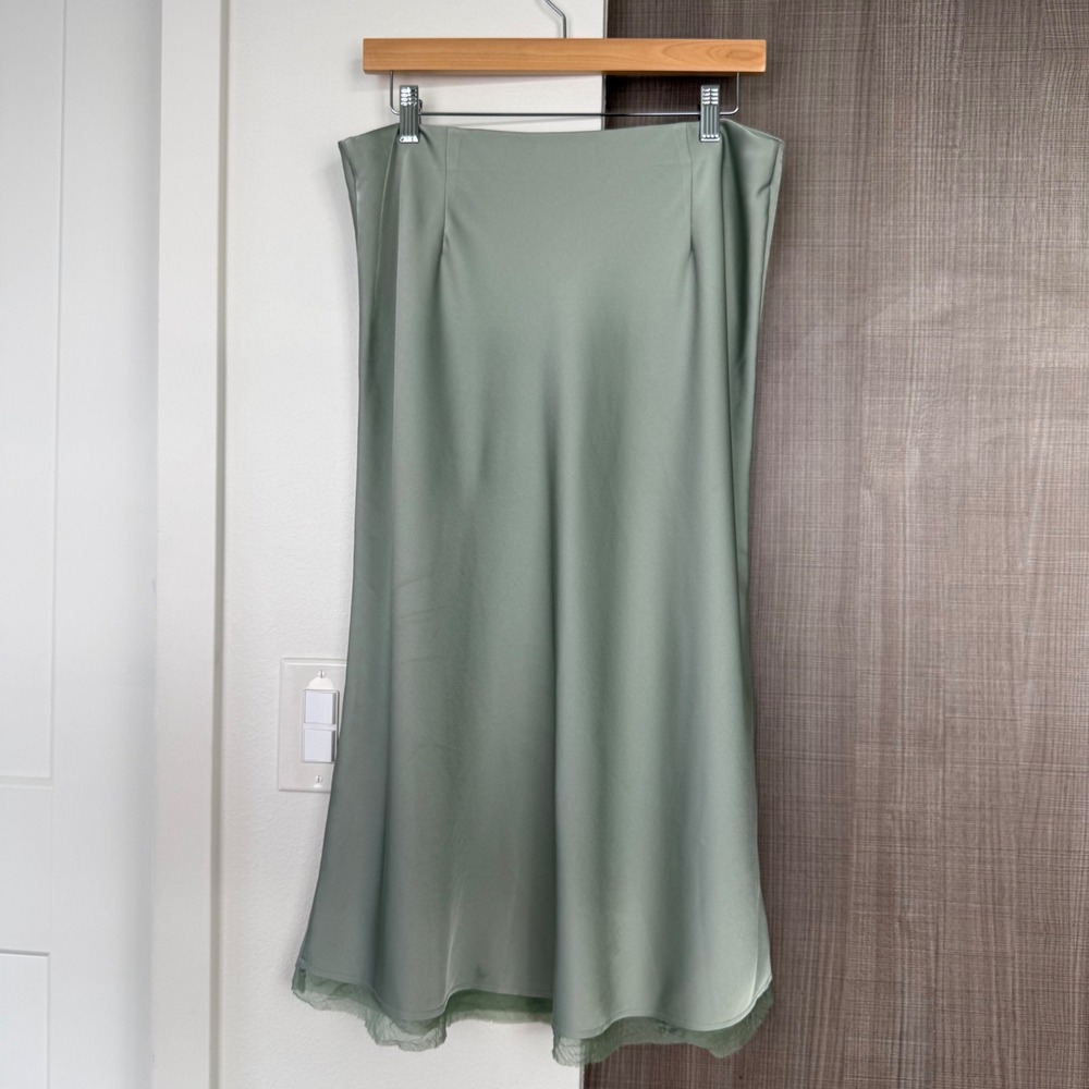 Rue Sophie Artichoke Green Kat Satin Midi Skirt Size Large - Picture 7 of 12